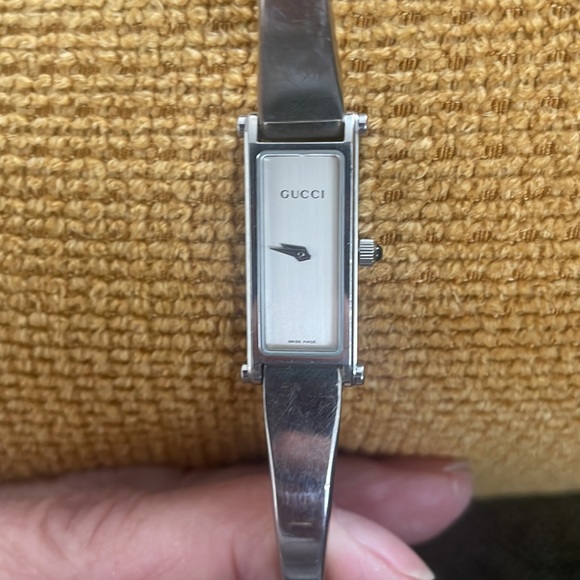 Gucci women watch - Picture 6 of 8